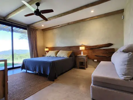 Camiare // Vistas Infinitas & Confort Premium frente al Lago
